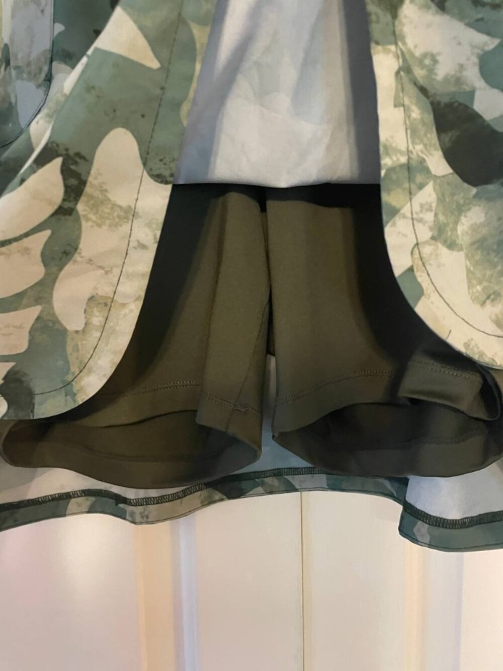 Chico's Zenergy Skort US 14 - Botanical print Floral Camo Print - Picture 2 of 7